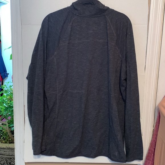 Tek Gear Gray Long Sleeve Zip Up with Thumb Holes Grey Size 2X - Picture 3 of 4